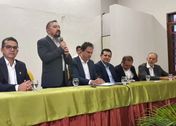 Camilo Santana nomeia novos reitor e vice-reitor da URCA