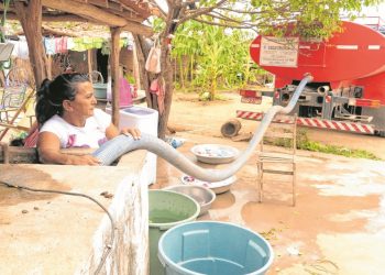 Após quadra chuvosa, Operação Carro-Pipa já atende 55 cidades do CE