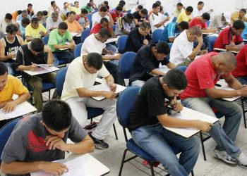 Prefeitura de cidade do CE abre concurso público com 70 vagas; salários chegam a R$9,1 mil