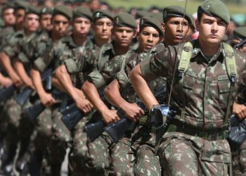 Concurso: Exército e Marinha têm 151 vagas abertas;  salários vão até R$ 8,2 mil