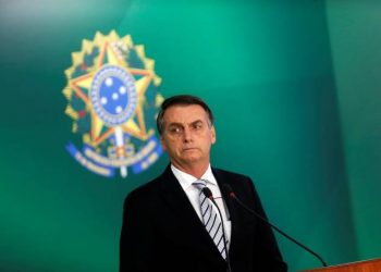 Bolsonaro decide revogar decreto que facilita porte de arma de fogo