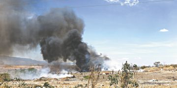Incêndio atinge lixão de Barbalha (Foto: André Costa)