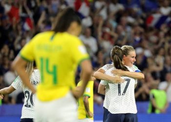 Brasil leva gol de Henry na prorrogação e cai para França na Copa feminina