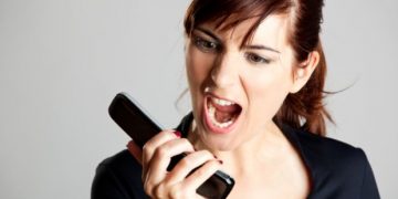 Anatel dá 30 dias para operadoras fazerem lista de quem não quer chamada de telemarketing (Foto: Thinkstock)