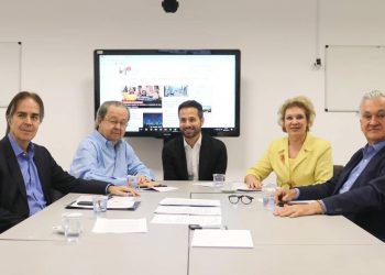 Ex-ministros divulgam manifesto contra a extinção do Ministério da Cultura