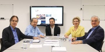 Ex-ministros da Cultura Luiz Roberto Nascimento Silva, Francisco Weffort, Marcelo Calero, Marta Suplicy e Juca Ferreira (Foto: Leonor Calasans/Divulgação/ IEA-USP)