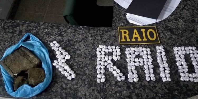 Casal em moto é preso no Crato com quase 1 quilo de maconha