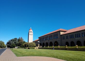 Hoover Tower: A torre da Universidade de Stanford – Por Gabriela Gomes