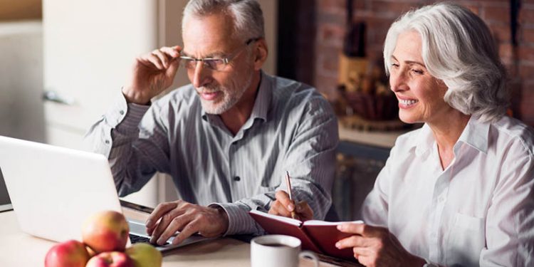 Previdência muda já? Entenda votação na Câmara e veja o que acontece depois