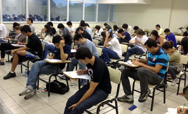 Concursos: IBGE, TJCE e Instituto Rio Branco têm editais abertos