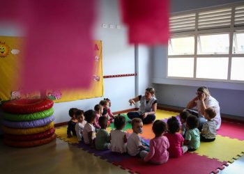 Governo federal corta repasse para educação básica e esvazia programas