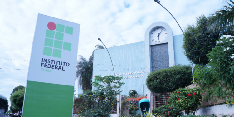 IFCE abre seleção para professores substitutos