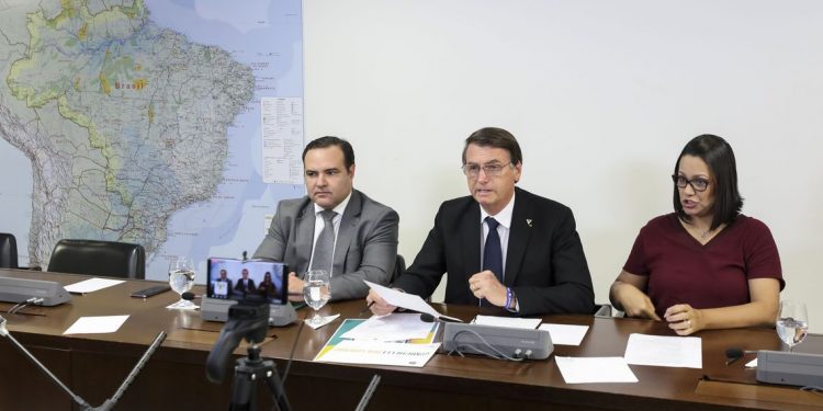 Em live, Bolsonaro diz que pretende extinguir a Ancine