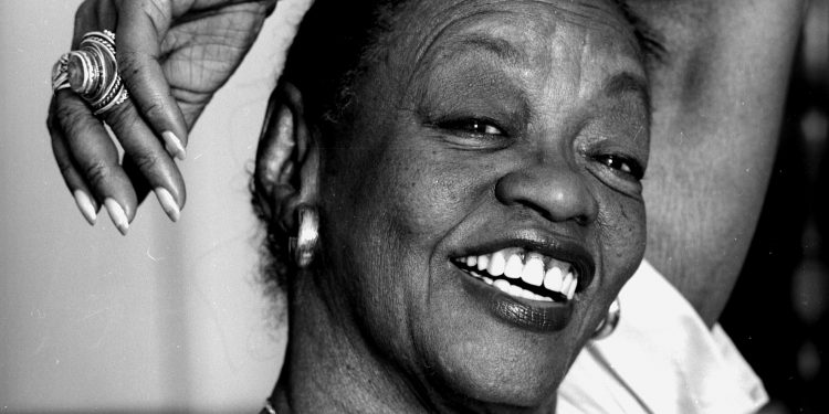 Atriz Ruth de Souza morre aos 98 anos