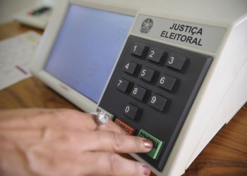 TSE vai comprar 180 mil urnas eletrônicas para eleições de 2020