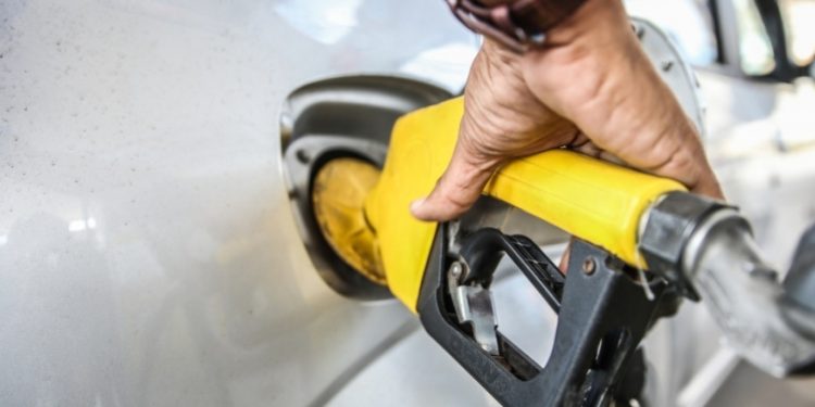 Gasolina registra queda de 1,87% no Ceará