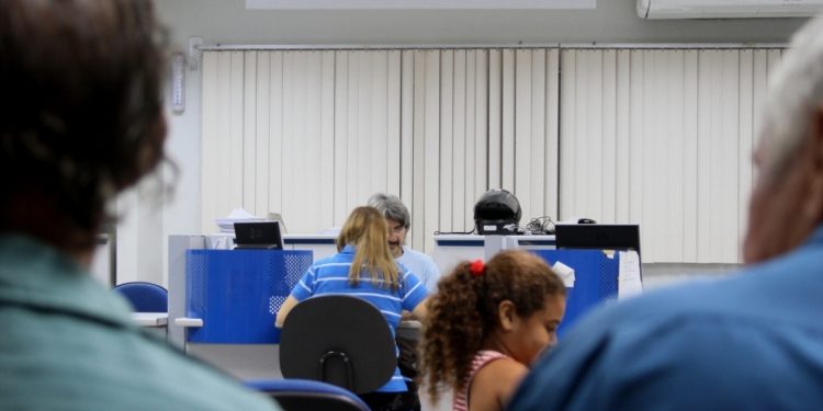INSS começa a pagar hoje a primeira parcela do 13º dos aposentados