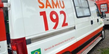 Acidente envolveu bicicleta, motocicleta e automóvel (Foto: Reprodução)