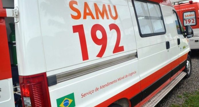 Familiares interrompem velório ao suspeitar que morto estaria mexendo no caixão