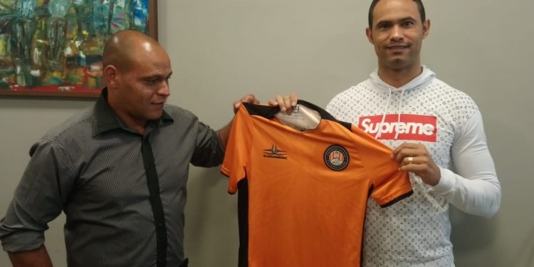 Após interesse do Barbalha, goleiro Bruno é anunciado por time mineiro