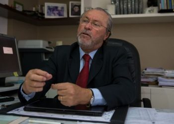 Bolsonaro nomeia candidato menos votado como novo reitor da UFC