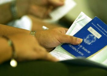 A hora extra vai acabar? Vou trabalhar aos domingos? Tire dúvidas sobre a ‘minirreforma trabalhista’