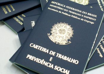 Plenário da Câmara autoriza trabalho em domingos com folga a cada 4 semanas