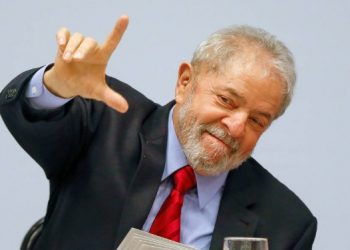 STF suspende transferência de Lula para SP e decide mantê-lo em Curitiba