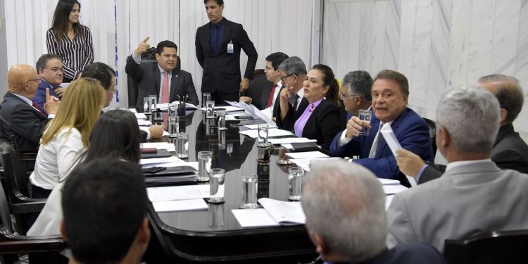 Senado deve concluir votação da reforma da Previdência em 2 de outubro