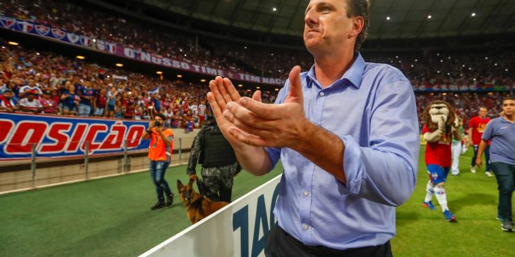 Rogério Ceni acerta com o Cruzeiro e deixa o cargo de treinador do Fortaleza