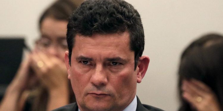 Pacote anticrime de Moro empaca e Maia adia tramitação por 30 dias