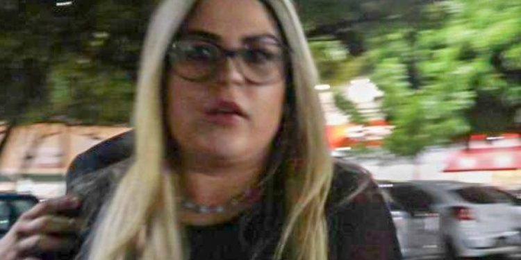 Garota de programa é presa por se passar por apresentadora de TV