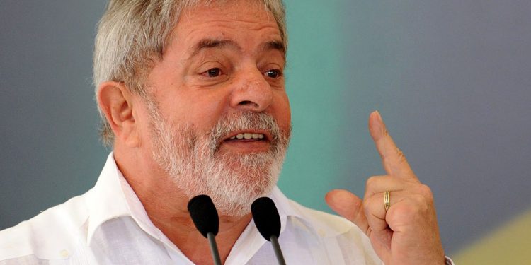 Em carta, Lula diz que não troca dignidade por liberdade