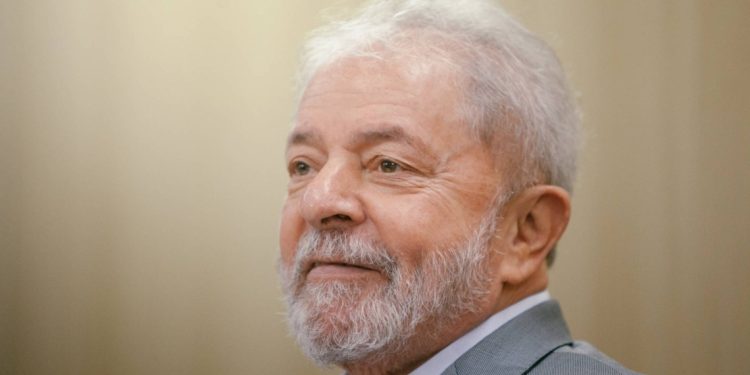 Por bom comportamento, Deltan e toda Lava Jato pedem semiaberto para Lula