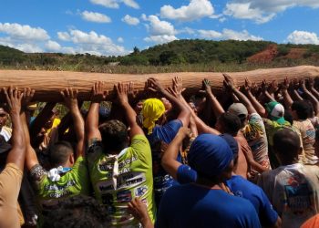 Projeto leva memória da Festa do Pau da Bandeira às escolas de Barbalha