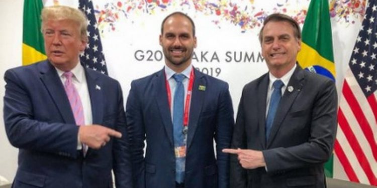 Bolsonaro suspende indicação de Eduardo para embaixada dos EUA