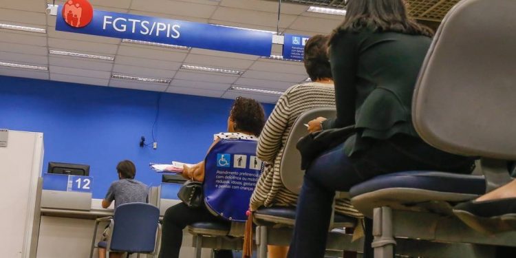 Começa adesão ao saque-aniversário do FGTS. Entenda como funciona e veja se vale a pena