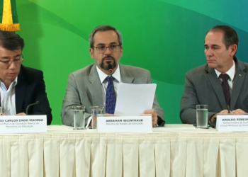 48 municípios do Ceará manifestam interesse em aderir ao Programa de Escolas Cívico-Militares