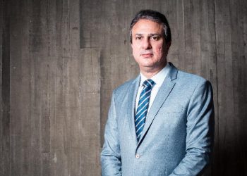 Estratégia de Ciro de atacar PT ‘está errada’, diz Camilo