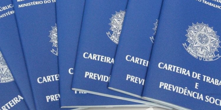 Desemprego fica em 11,8% em setembro e atinge 12,5 milhões, diz IBGE