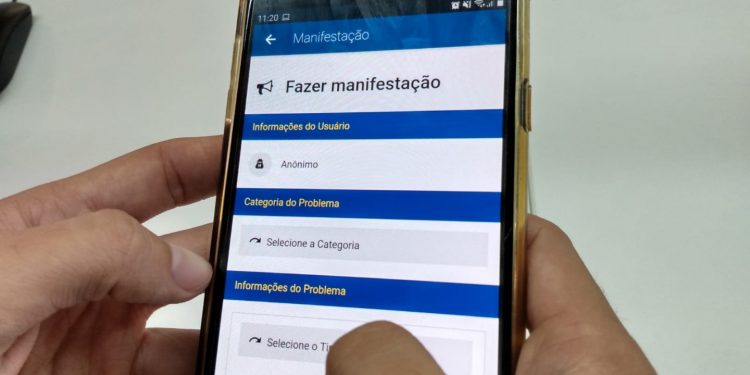 Estudantes podem denunciar e pedir melhorias para a escola por meio de aplicativo