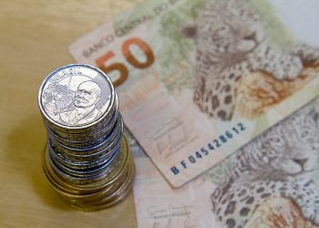 Banco Mundial recomenda que Brasil limite salário de servidor e reduza contratações