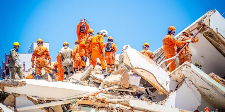 Desabamento do Edifício Andrea: Operação de resgate em escombros é encerrada após 103 horas