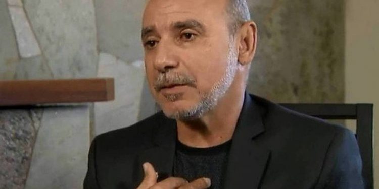 Queiroz continua na ativa: ‘Tem mais de 500 cargos lá, cara, na Câmara e no Senado. 20 continho caía bem’