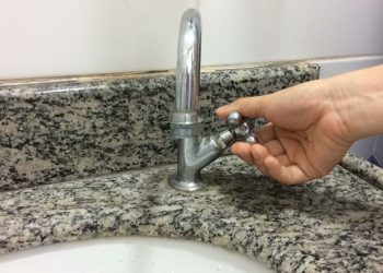 Abastecimento de água será reduzido durante Romaria de Finados em Juazeiro do Norte (Foto: Adonias Silva/G1)