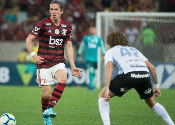 Flamengo e Grêmio se reencontram numa semifinal da Libertadores após 35 anos