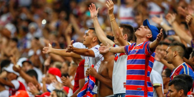 Fortaleza x Flamengo terá homenagem para vítimas de desabamento de prédio