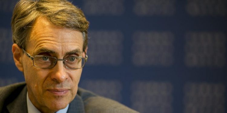 “É assim que se torna um ditador”, diz HRW sobre atuação de Bolsonaro