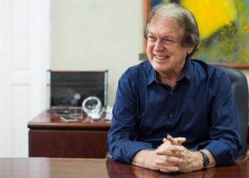 O presidente do PSL, Luciano Bivar (Foto: Clara Gouvêa/UOL)