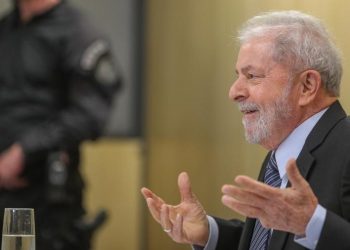 TRF-4 marca julgamento que pode anular sentença de Lula na ação do sítio